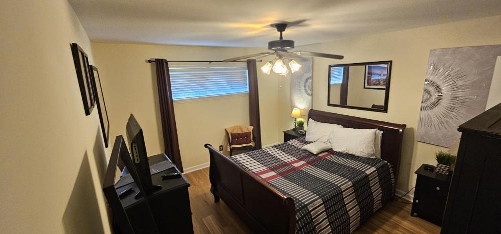Walkable to Sanford Stadium or downtown